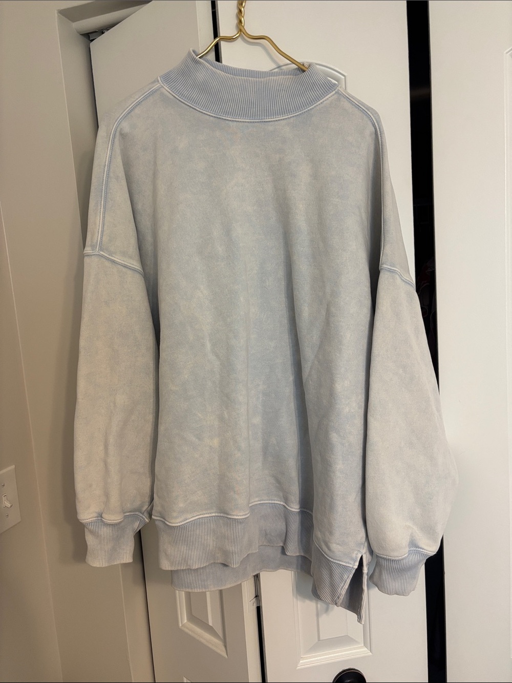 American Eagle Outfitters Light Blue Washed Mock Neck Sweatshirt